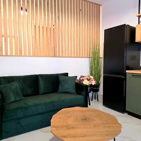 Anthouli Homes 2, Steps From And Centre